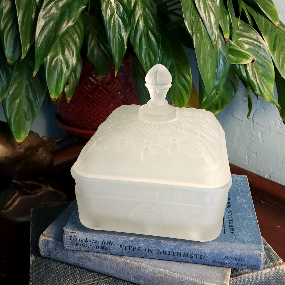 Vintage  Indiana Glass Tiara Frosted Glass Honey Bee Box, Lidded Dish